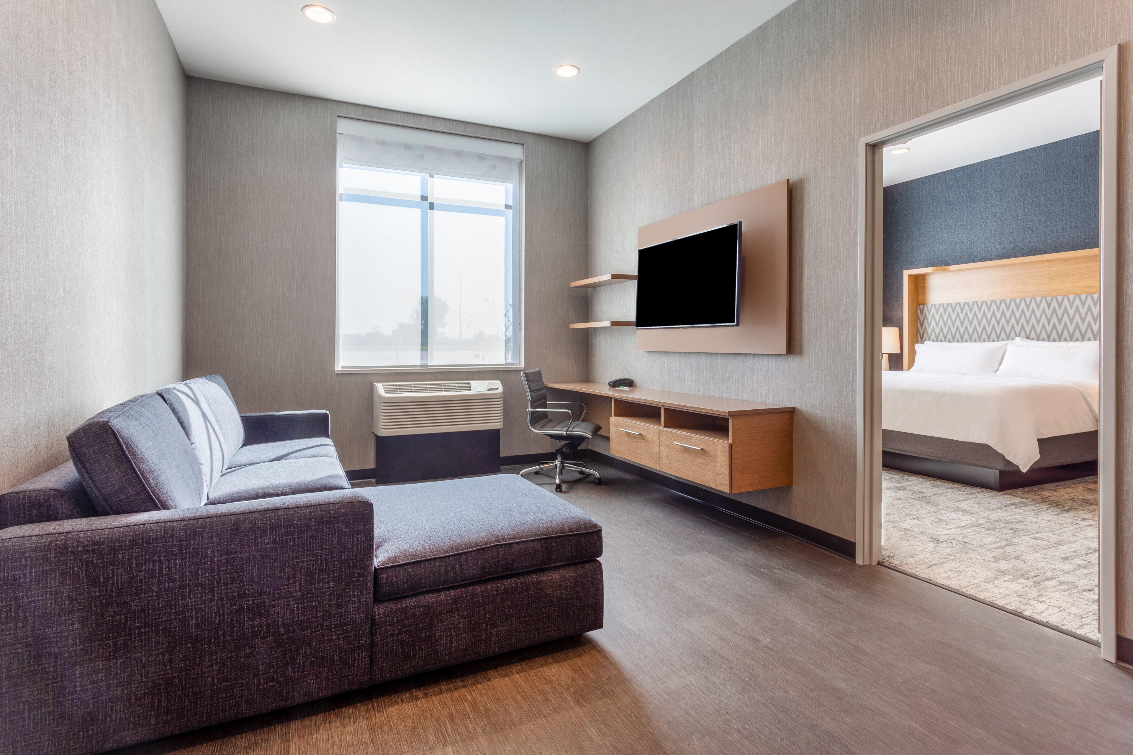 Holiday Inn & Suites Cedar Falls-Waterloo Event Ctr By Ihg Esterno foto