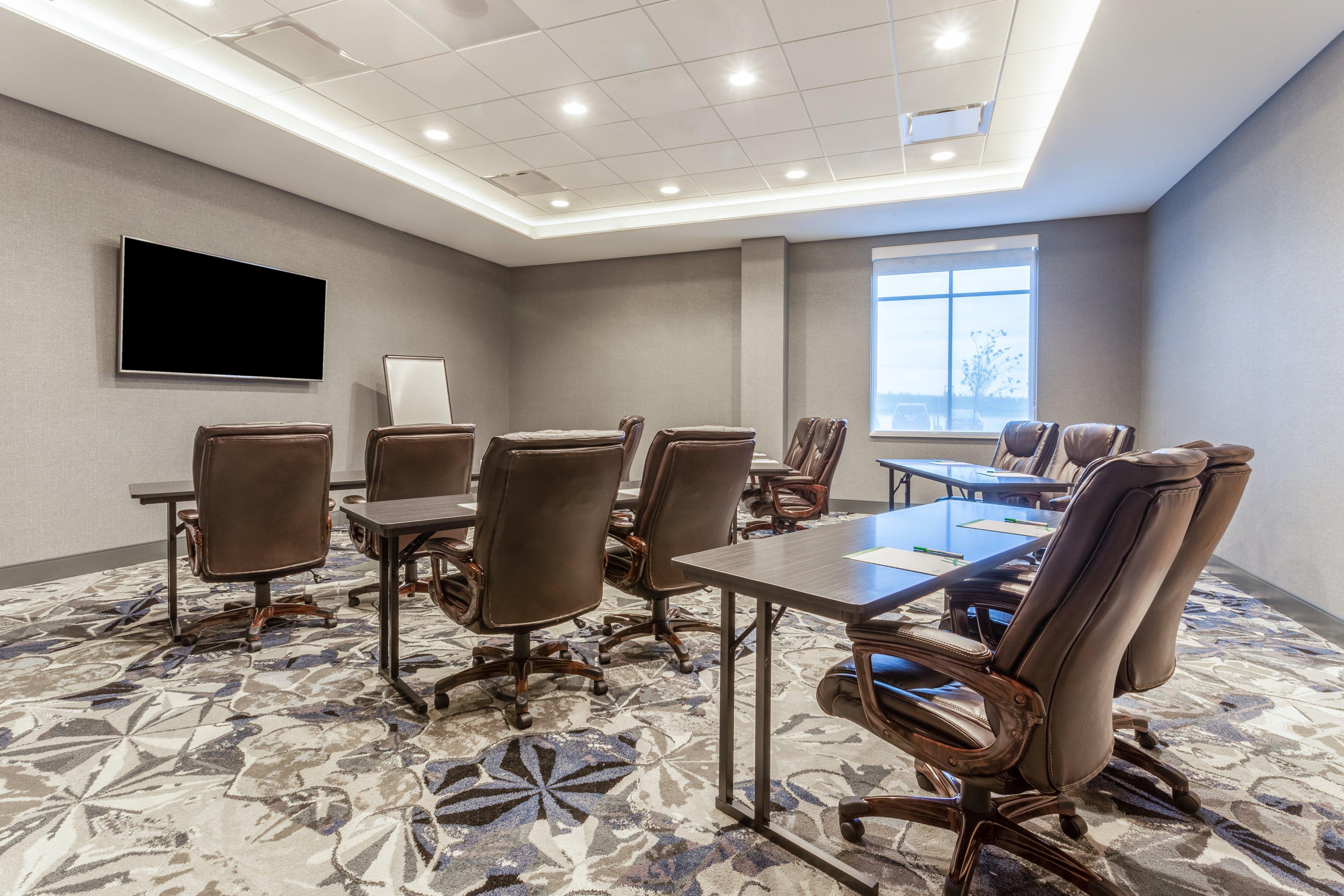 Holiday Inn & Suites Cedar Falls-Waterloo Event Ctr By Ihg Esterno foto