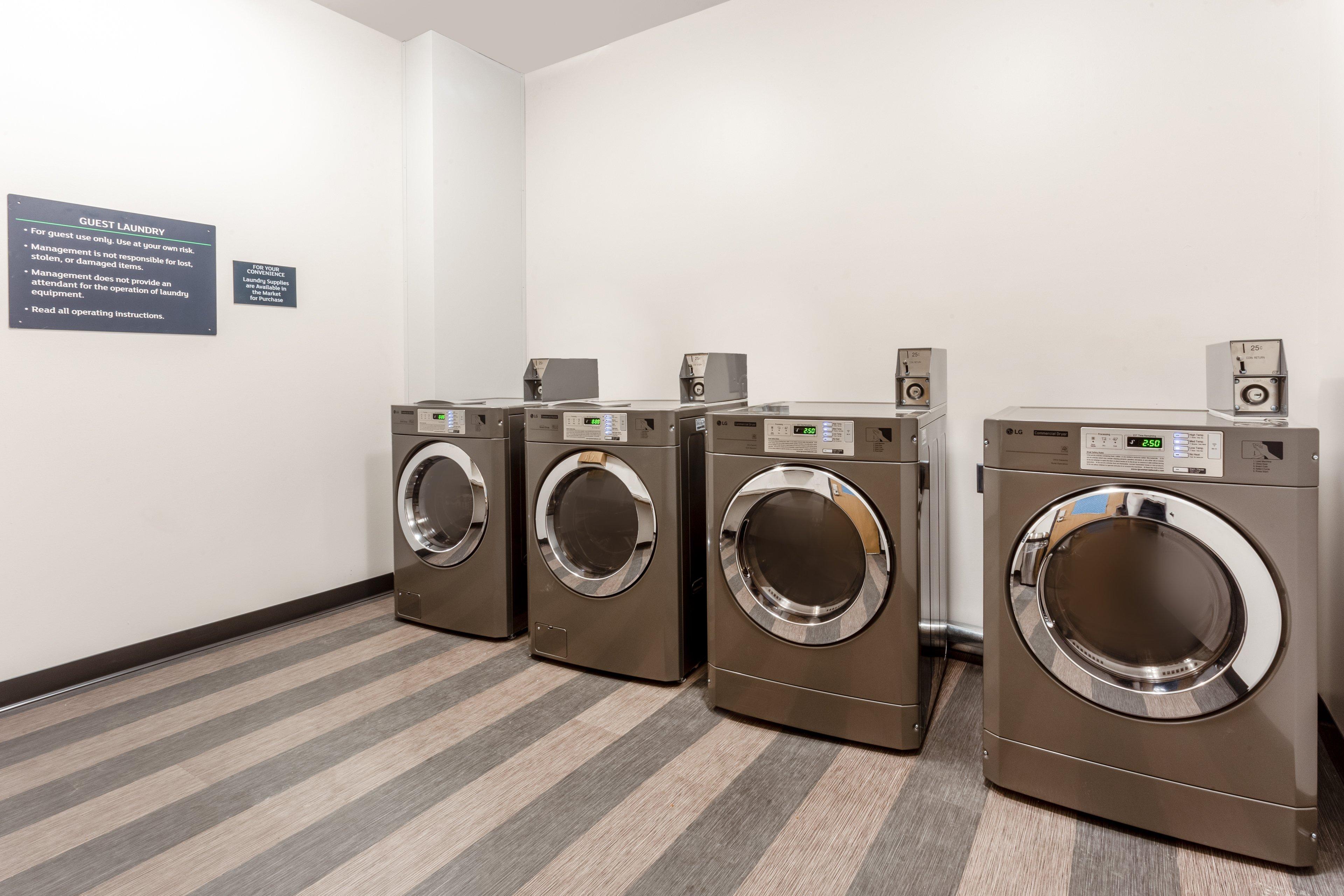 Holiday Inn & Suites Cedar Falls-Waterloo Event Ctr By Ihg Esterno foto