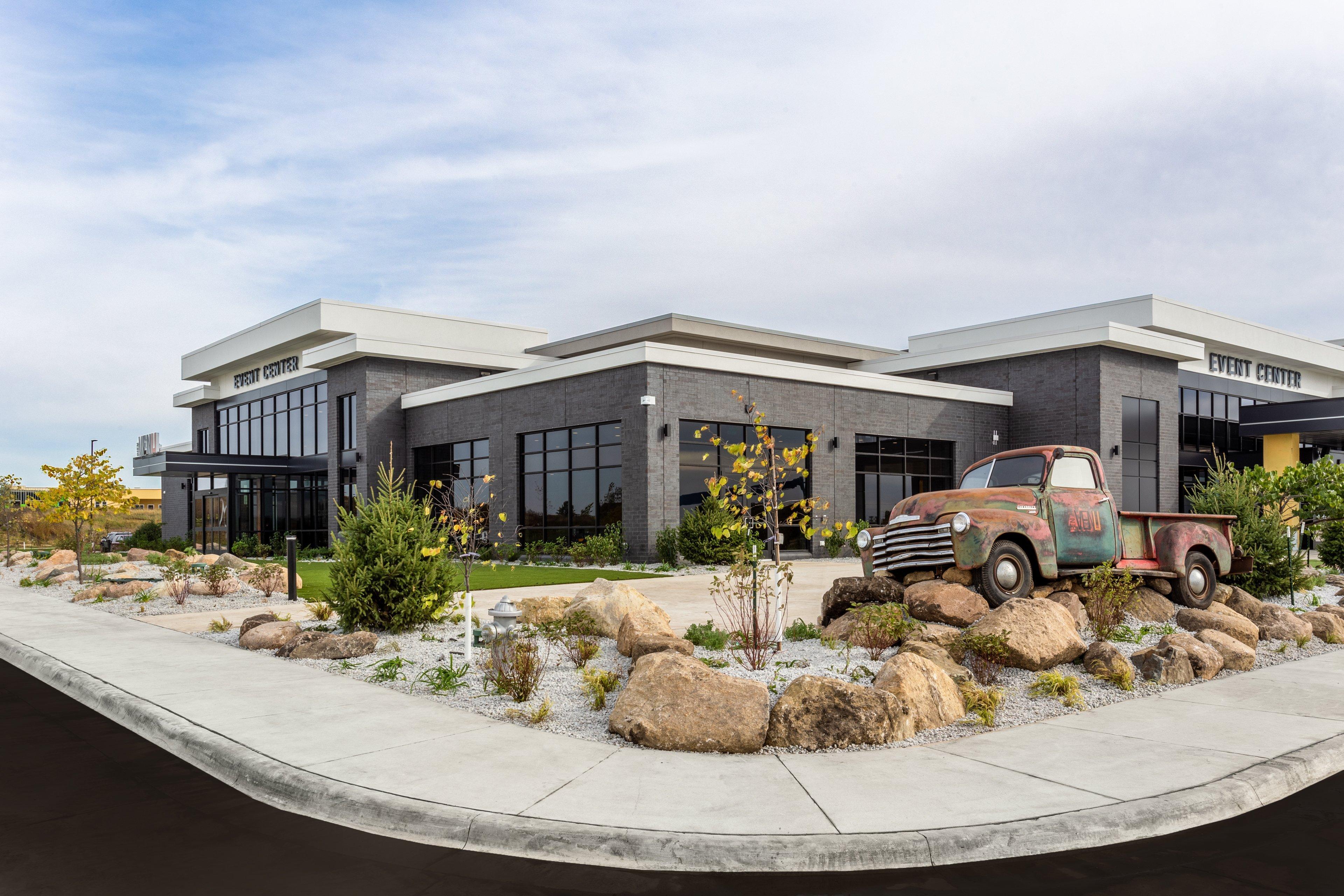Holiday Inn & Suites Cedar Falls-Waterloo Event Ctr By Ihg Esterno foto