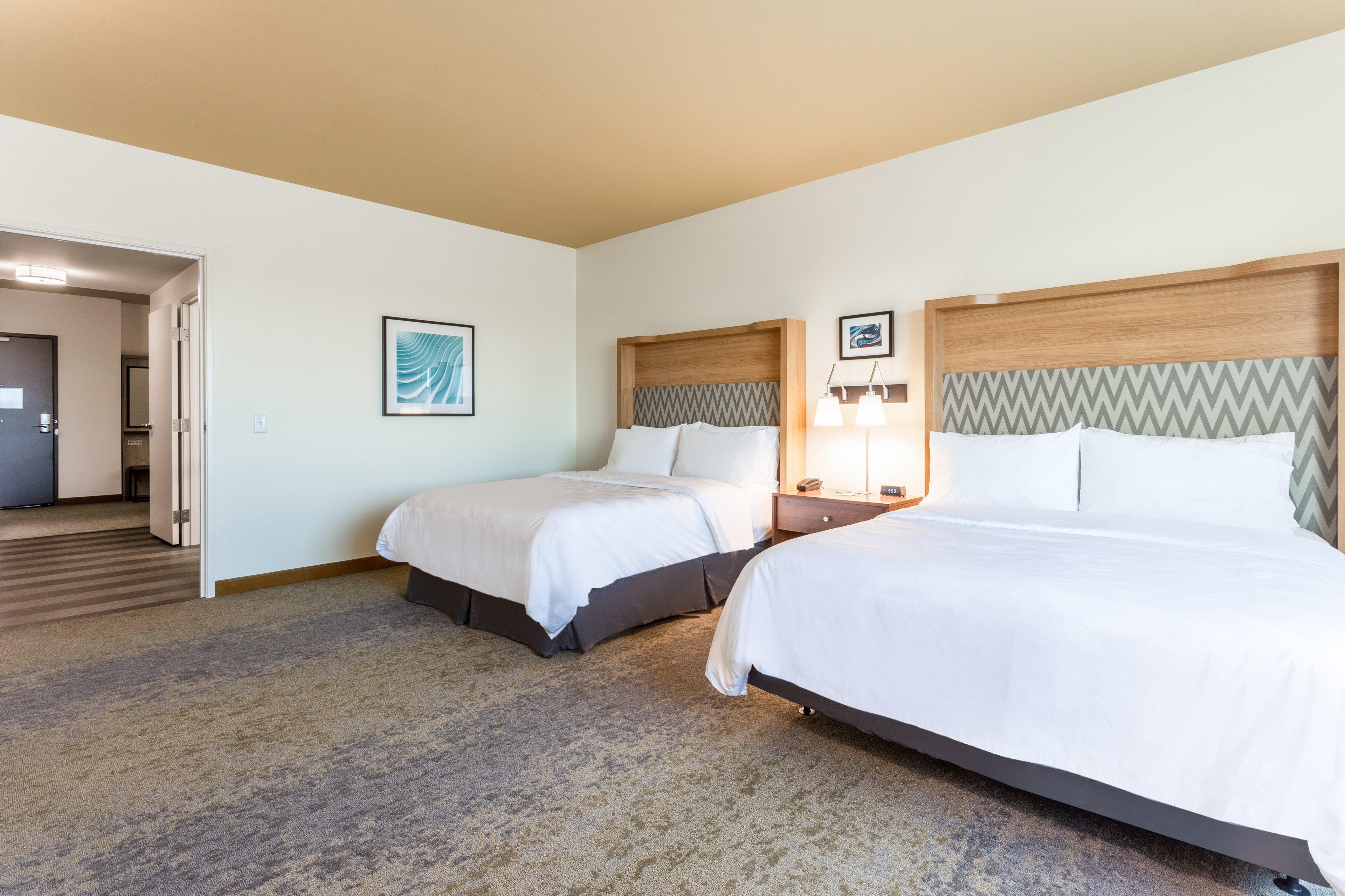Holiday Inn & Suites Cedar Falls-Waterloo Event Ctr By Ihg Esterno foto