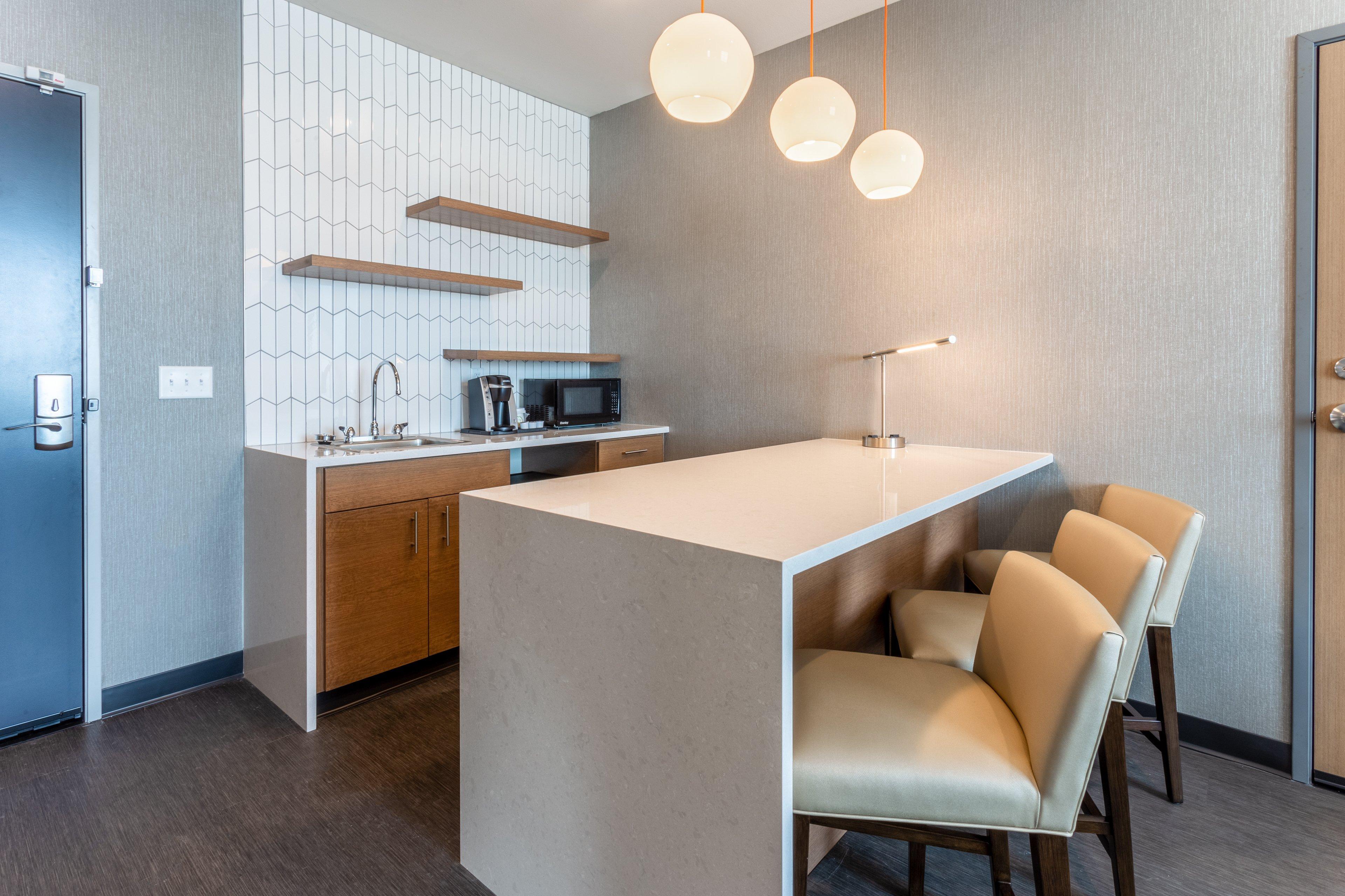 Holiday Inn & Suites Cedar Falls-Waterloo Event Ctr By Ihg Esterno foto